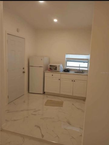 4914 HOLIDAY DRIVE, Tampa, FL 33615