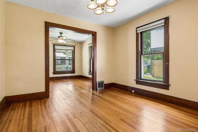 2111 S Grant Street, Denver, CO 80210