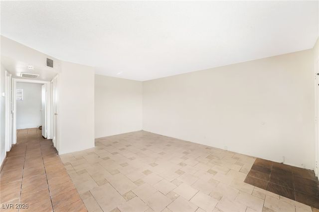 5104 Pebble Beach Boulevard, Las Vegas, NV 89108