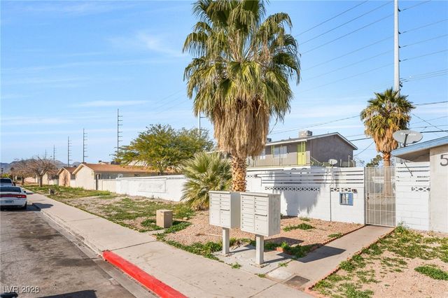 5104 Pebble Beach Boulevard, Las Vegas, NV 89108