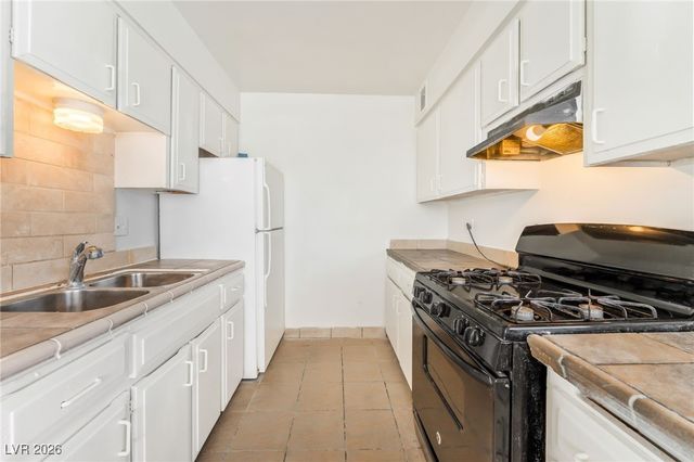 5104 Pebble Beach Boulevard, Las Vegas, NV 89108