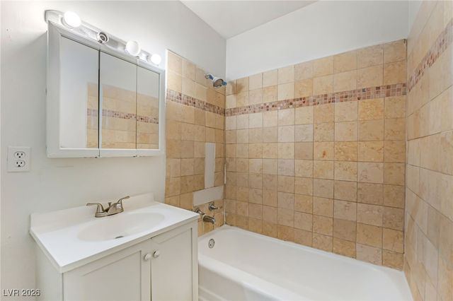 5104 Pebble Beach Boulevard, Las Vegas, NV 89108