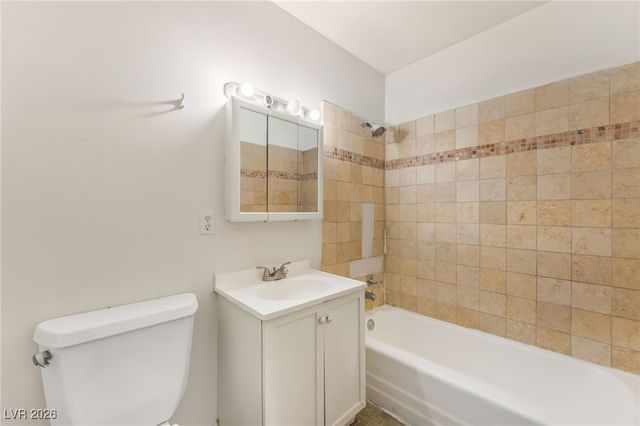 5104 Pebble Beach Boulevard, Las Vegas, NV 89108