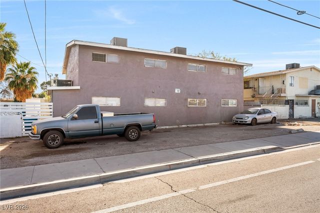 5104 Pebble Beach Boulevard, Las Vegas, NV 89108