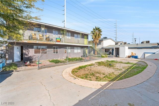 5104 Pebble Beach Boulevard, Las Vegas, NV 89108