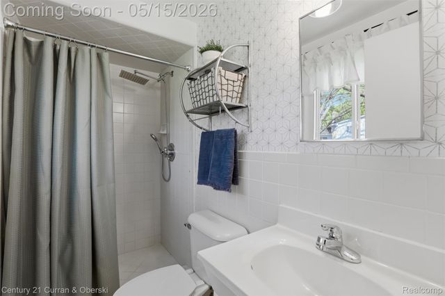 6632 PINE EAGLE LN Street, West Bloomfield Charter Township, MI 48322