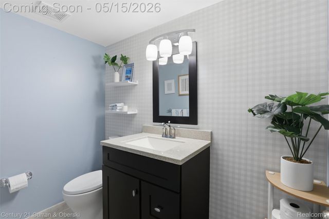 6632 PINE EAGLE LN Street, West Bloomfield Charter Township, MI 48322