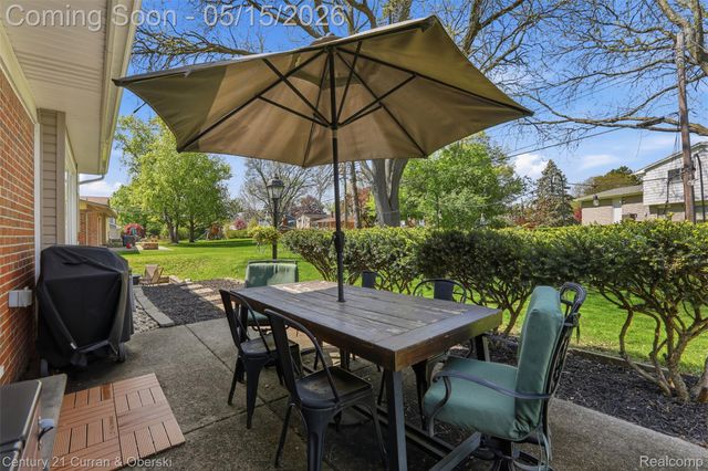 6632 PINE EAGLE LN Street, West Bloomfield Charter Township, MI 48322