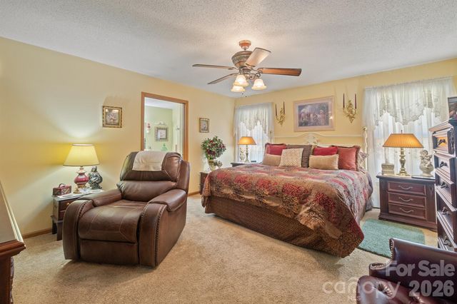 105 Rock Creek Drive, Lincolnton, NC 28092