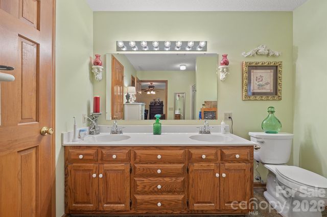 105 Rock Creek Drive, Lincolnton, NC 28092
