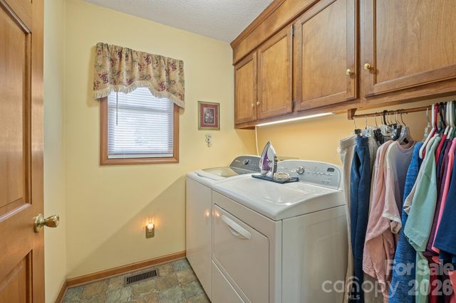 105 Rock Creek Drive, Lincolnton, NC 28092
