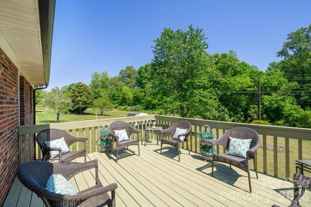 105 Rock Creek Drive, Lincolnton, NC 28092