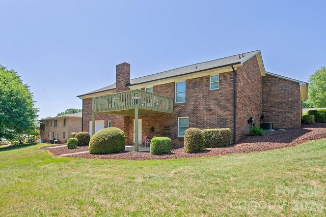 105 Rock Creek Drive, Lincolnton, NC 28092