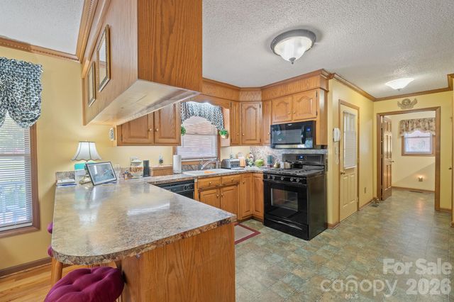 105 Rock Creek Drive, Lincolnton, NC 28092