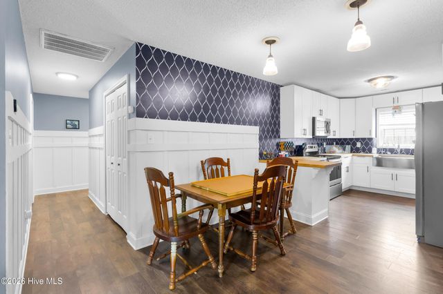 218 Attmore Drive, New Bern, NC 28560