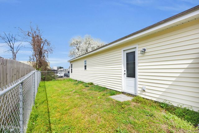 218 Attmore Drive, New Bern, NC 28560