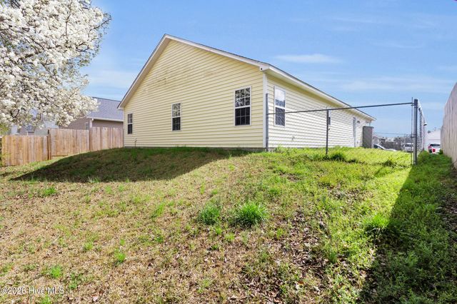 218 Attmore Drive, New Bern, NC 28560