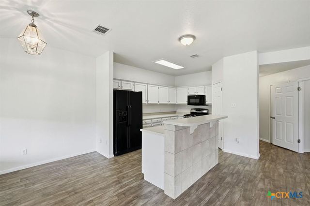 1005 Rolling Ridge Drive, Round Rock, TX 78665