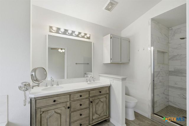 1005 Rolling Ridge Drive, Round Rock, TX 78665