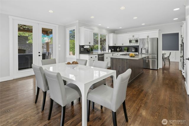 2218 274th Court SE, Sammamish, WA 98075