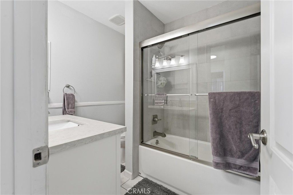 Image 15 of property listing at 4722 W Avenue L8, Lancaster, CA 93536