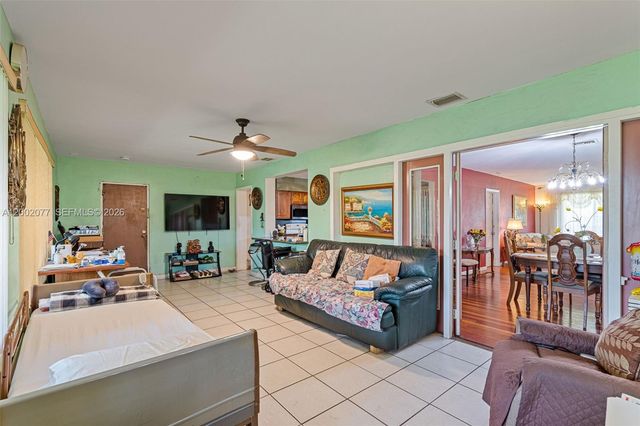 20054 NW 12th Pl, Miami Gardens, FL 33169