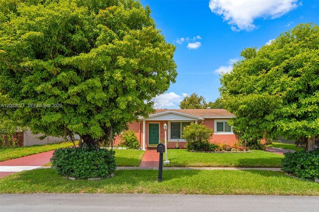 20054 NW 12th Pl, Miami Gardens, FL 33169