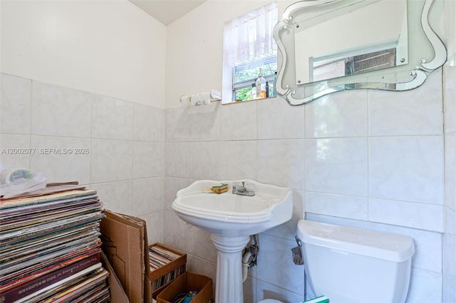 20054 NW 12th Pl, Miami Gardens, FL 33169