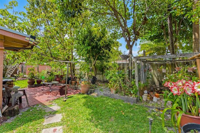 20054 NW 12th Pl, Miami Gardens, FL 33169