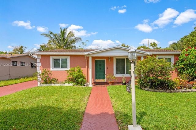 20054 NW 12th Pl, Miami Gardens, FL 33169