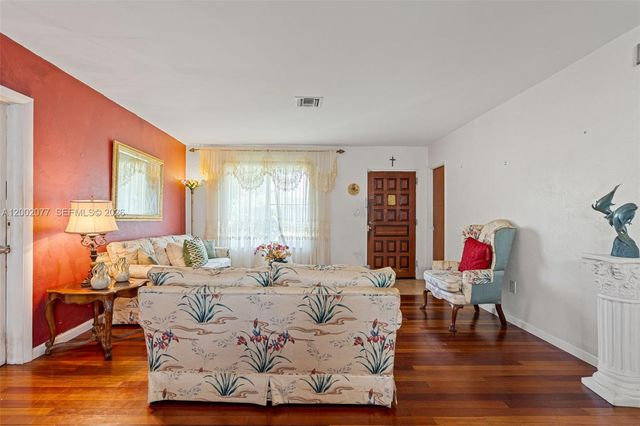 20054 NW 12th Pl, Miami Gardens, FL 33169