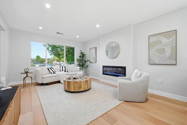 1594 Inverness Circle, San Jose, CA 95124