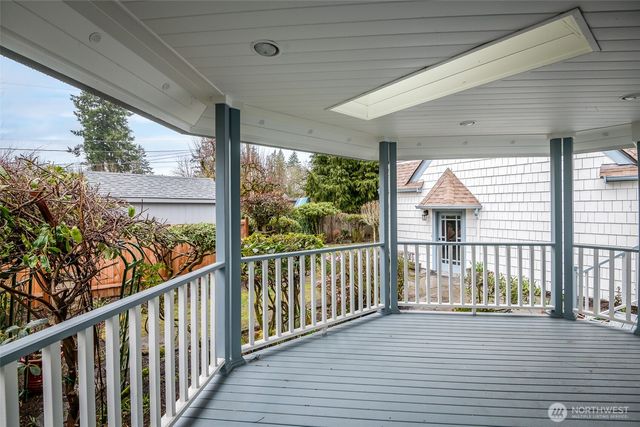 3025 Maringo Road SE, Olympia, WA 98501