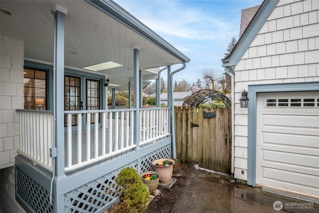 3025 Maringo Road SE, Olympia, WA 98501