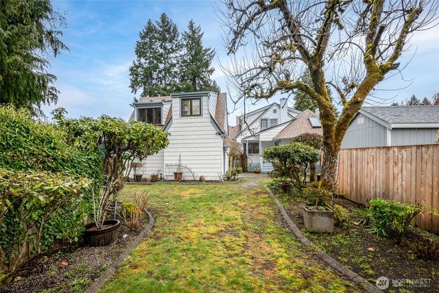 3025 Maringo Road SE, Olympia, WA 98501