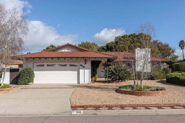909 San Pablo Drive, San Marcos, CA 92078