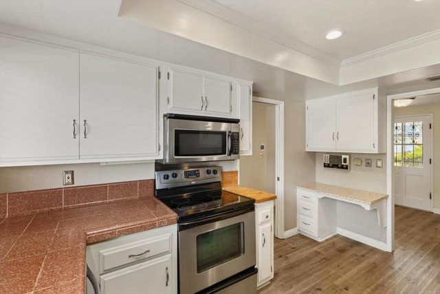 909 San Pablo Drive, San Marcos, CA 92078