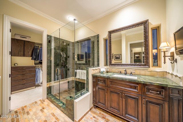 4455 E Moonlight Way, Paradise Valley, AZ 85253