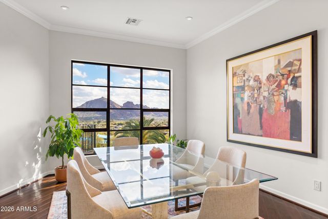 4455 E Moonlight Way, Paradise Valley, AZ 85253