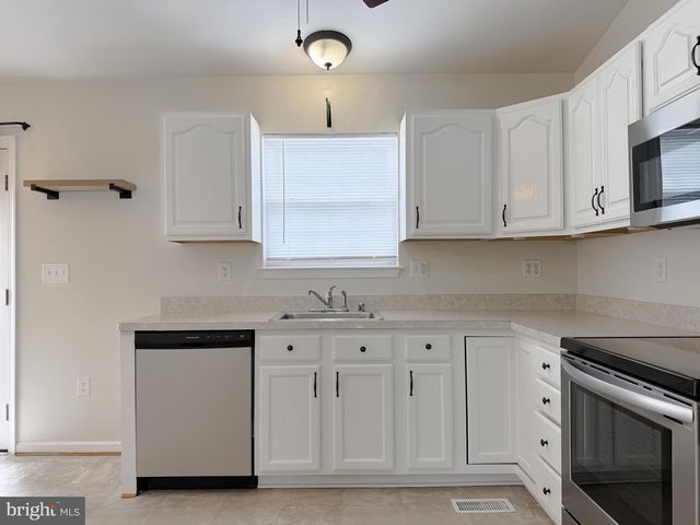 221 PAWNEE LN, Lusby, MD 20657