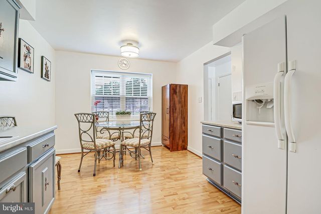 14871 CHERRYDALE DR, Woodbridge, VA 22193