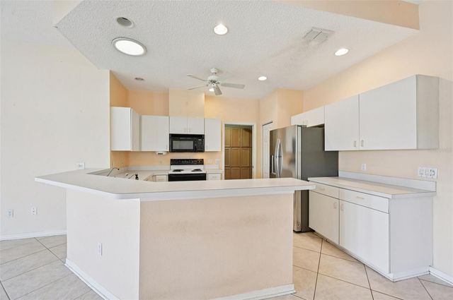 1221 RADISON AVENUE 47, Sun City Center, FL 33573