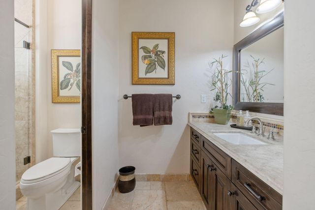 1611 N Pienza Street, Visalia, CA 93291