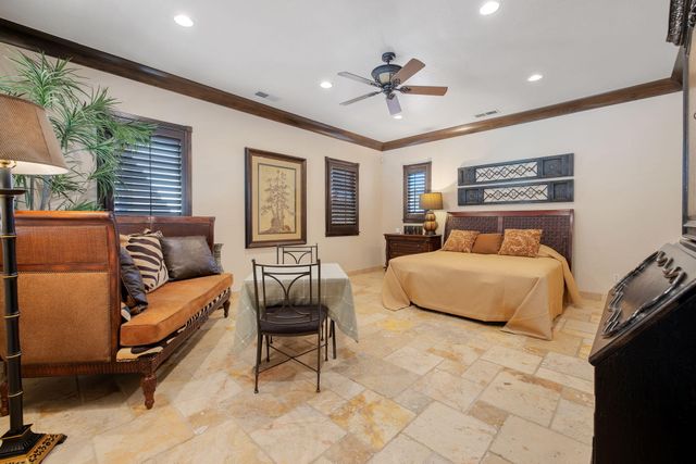 1611 N Pienza Street, Visalia, CA 93291