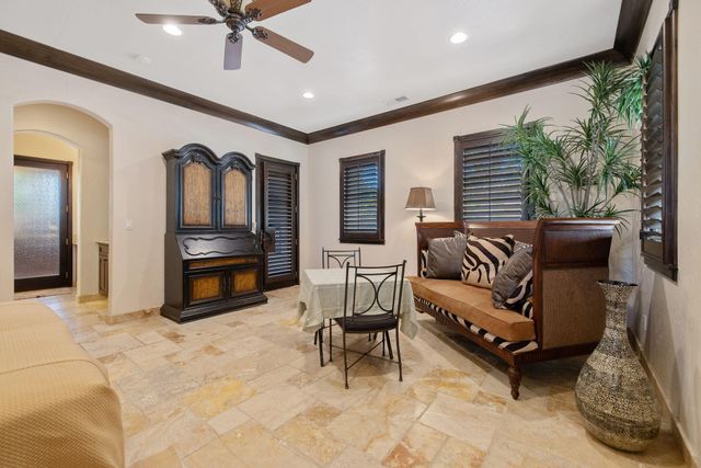 1611 N Pienza Street, Visalia, CA 93291