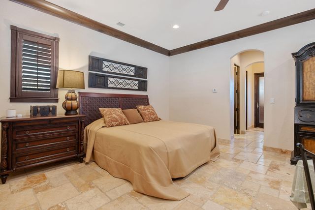 1611 N Pienza Street, Visalia, CA 93291