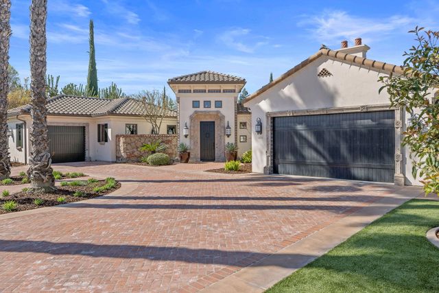 1611 N Pienza Street, Visalia, CA 93291