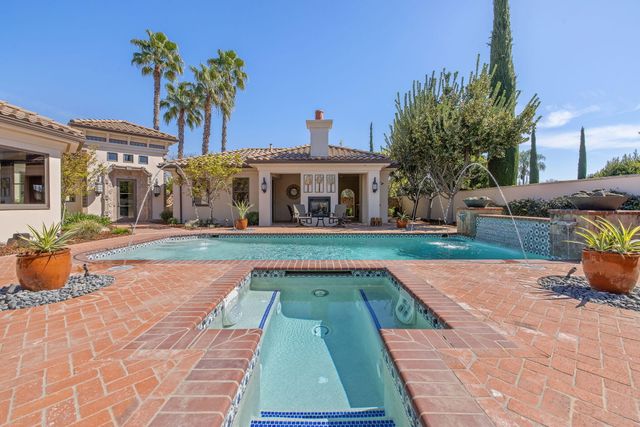 1611 N Pienza Street, Visalia, CA 93291