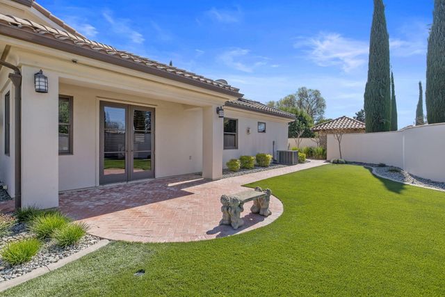 1611 N Pienza Street, Visalia, CA 93291