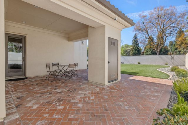 1611 N Pienza Street, Visalia, CA 93291